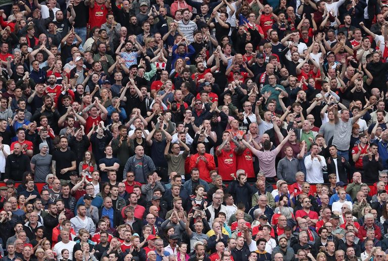 مشاهدة مباريات كرة القدم قد تكون رياضة للقلب