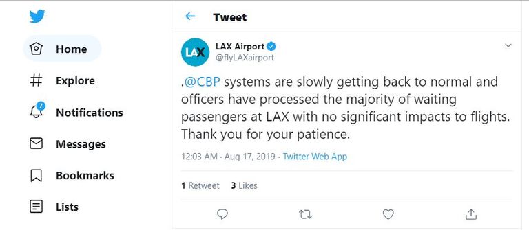 قاعة المسافرين في مطار لوس أنجلوس