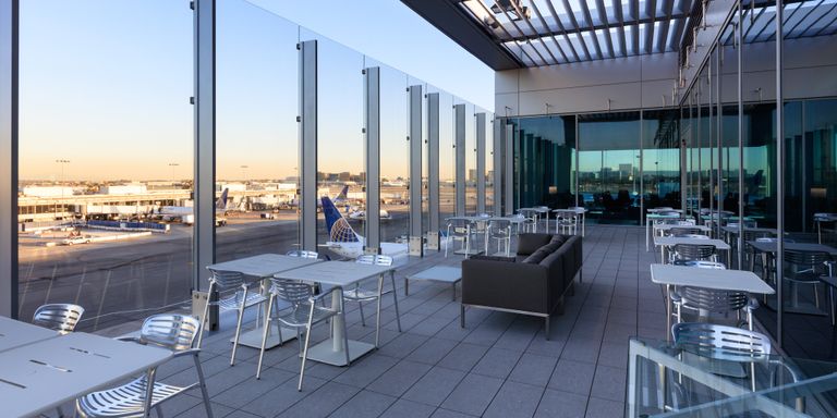 قاعة المسافرين في مطار لوس أنجلوس