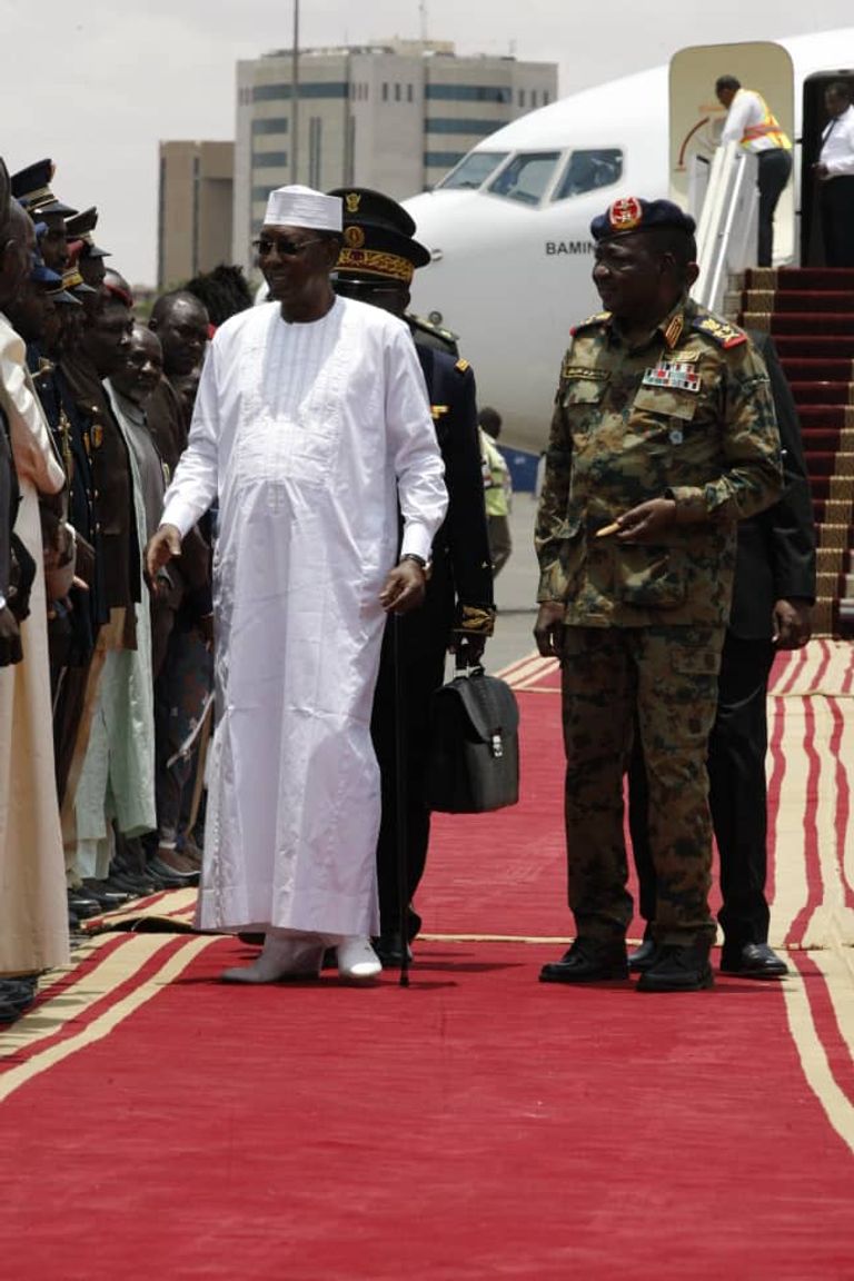 مشاركة دولية وإقليمية في مراسم توقيع  الإعلان الدستوري 