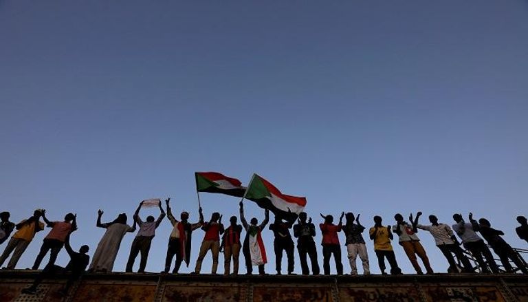 احتفال الشعب السوداني بتوقيع الاتفاق التاريخي
