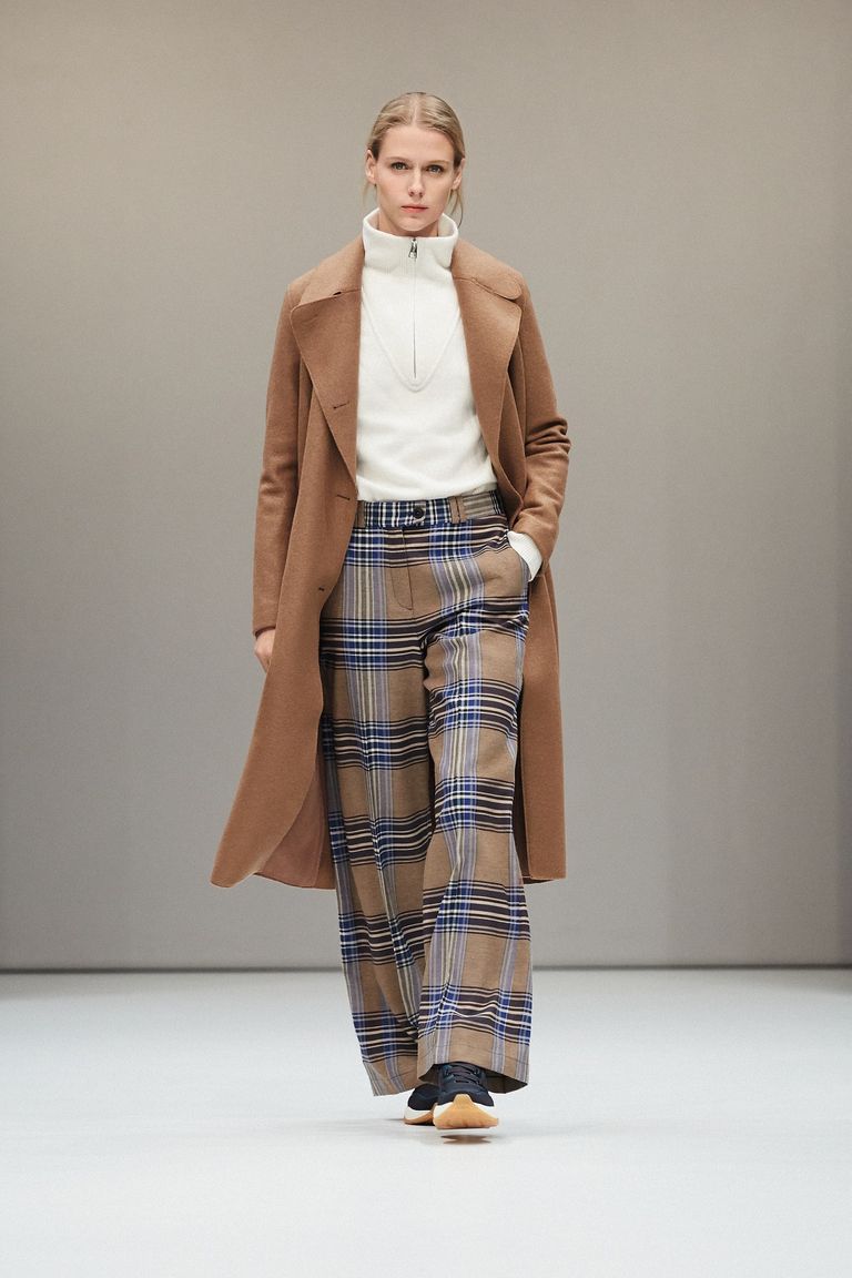 الموضة النسائية تكتسي هذا الموسم بالجلد