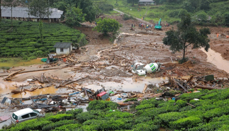 الهند تحذر من فيضانات مع تجاوز حصيلة ضحايا الأمطار الموسمية 1000 قتيل