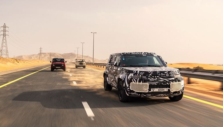 لاندر روفر ديفندر في دبي