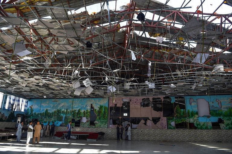 داعش يتبنى مقتل العشرات في تفجير قاعة أفراح بأفغانستان