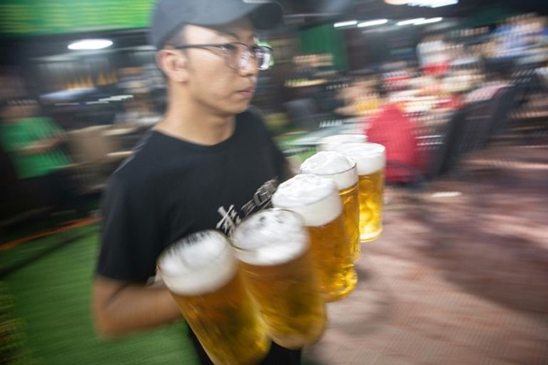 مدينة صينية تحيي ماضيها الاستعماري الألماني بمهرجان للبيرة