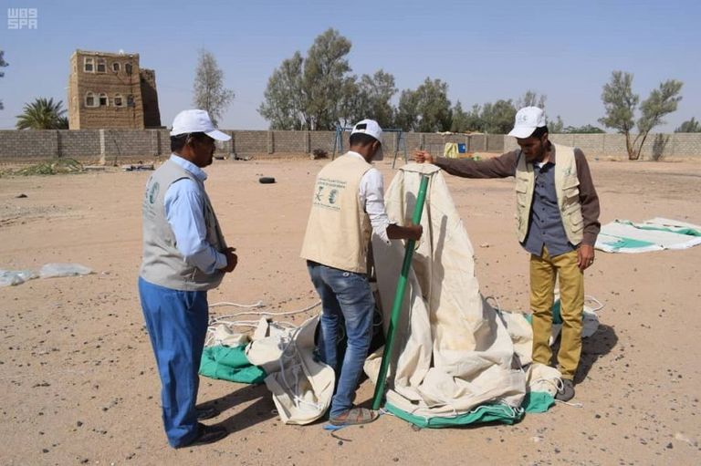 المساعدات شملت 51 خيمة و33 بساطا و371 بطانية