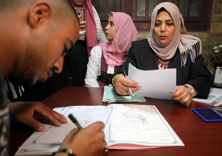 أمل سليمان أول مأذونة شرعية في مصر
