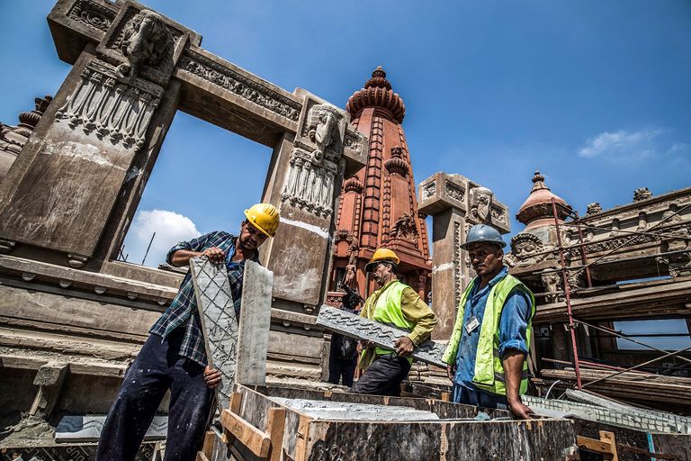 استمرار أعمال الترميم في قصر البارون شرق القاهرة