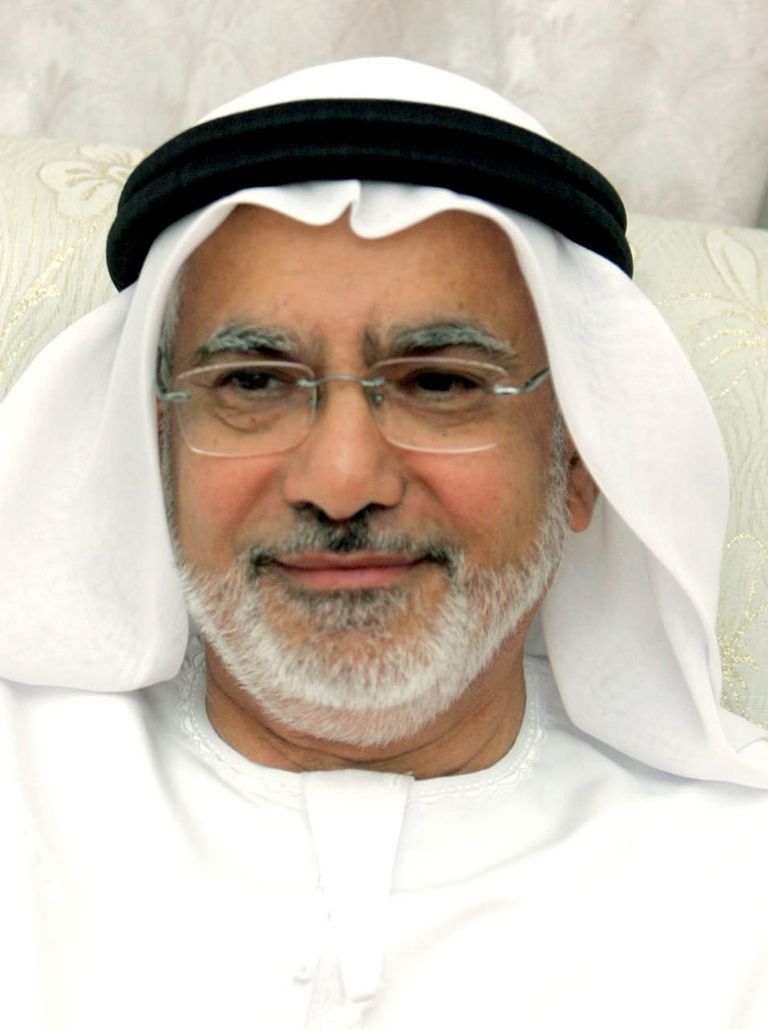 الشاعر والمترجم الإماراتي الدكتور غام شهاب