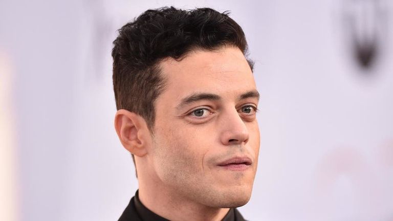 دانيال كريج في لقطة من فيلم "لا وقت للموت"