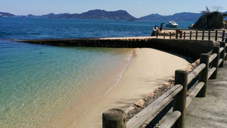 أوكونوشيما جزيرة الأرانب اليابانية