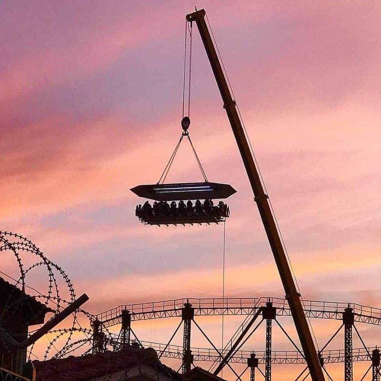 مطعم العشاء في سماء أثينا