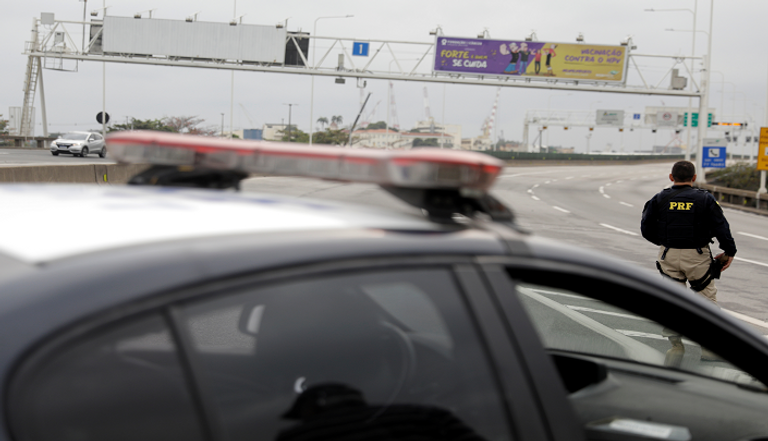 عناصر من الشرطة البرازيلية بمحيط الواقعة