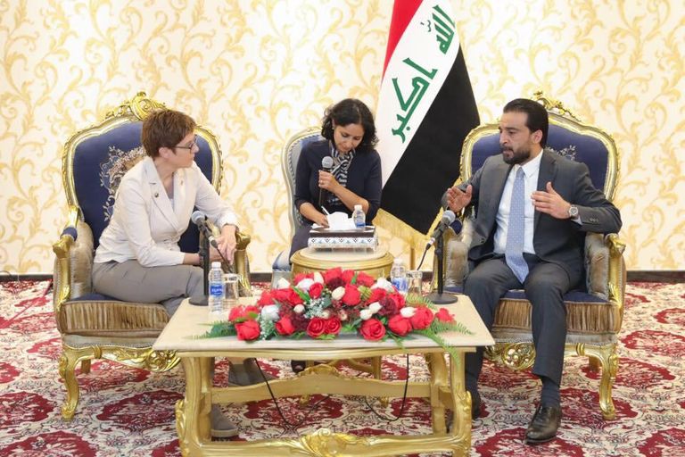 عادل عبدالمهدي ووزيرة الدفاع الألمانية