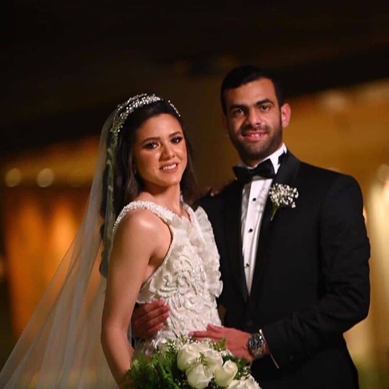 الفنانة المصرية نشوى مصطفى من زواج ابنها