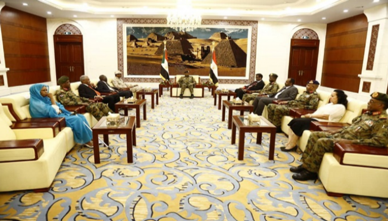 أول اجتماع للمجلس السيادي في السودان برئاسة البرهان