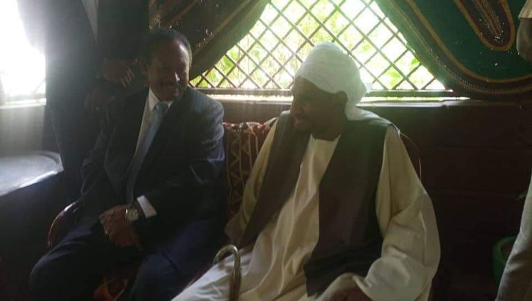 محمد الحسن التعايشي يؤدي القسم عضوا بالسيادي السوداني