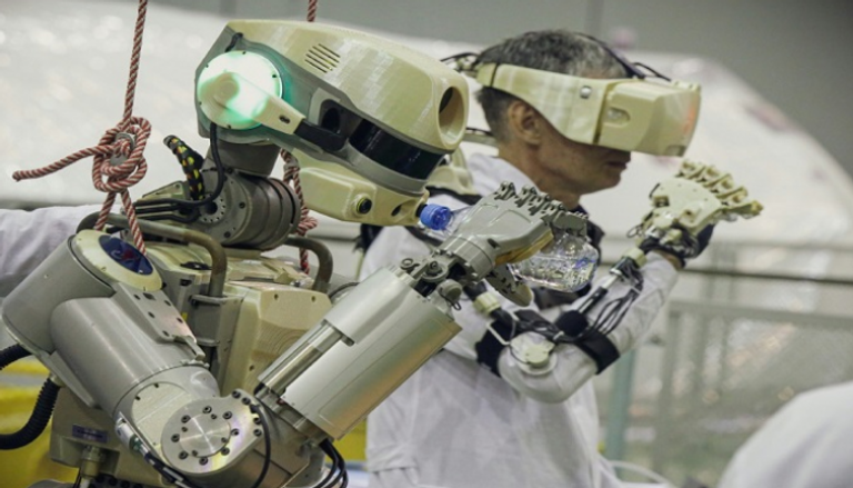 الروبوت "فيودور" قبل انطلاقه إلى محطة الفضاء الدولية