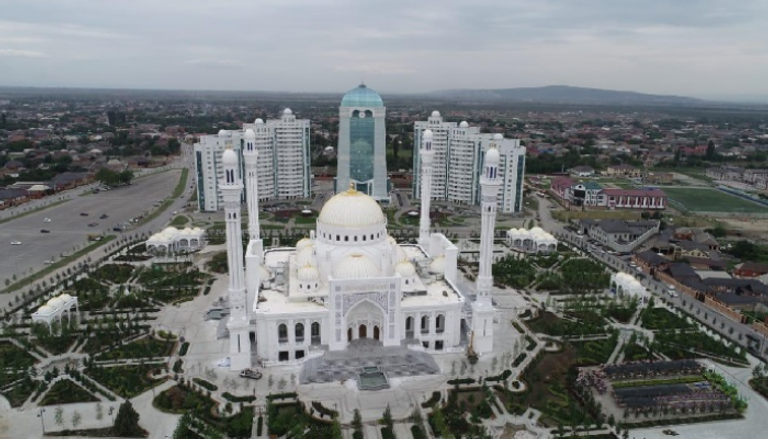 مسجد "فخر المسلمين" الأكبر في أوروبا