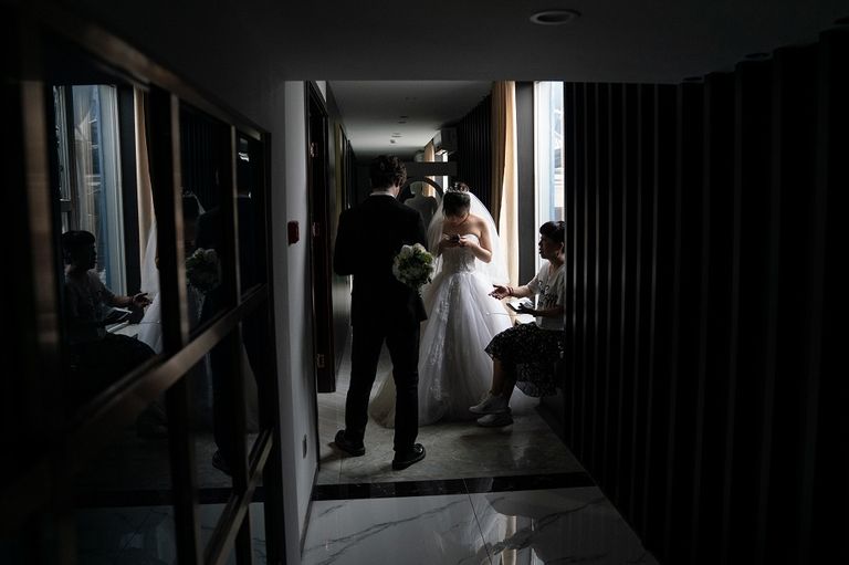 جلسة التصوير لا تحصل عادة في يوم الزفاف