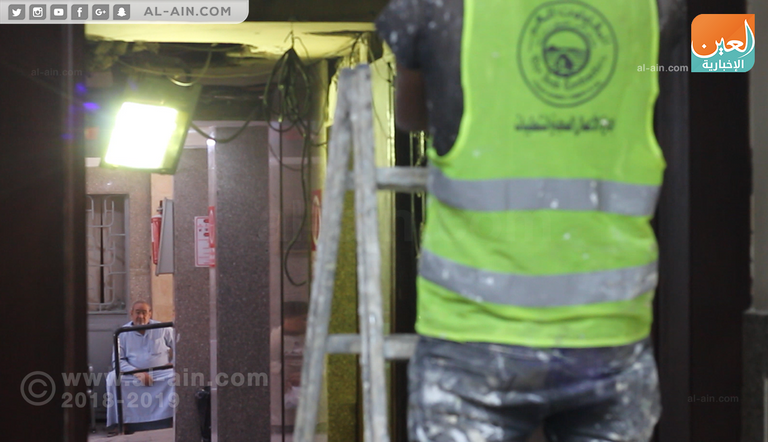 أعمال الترميم داخل المعهد الدكتور حاتم أبو القاسم عميد معهد الأورام القومي المصري