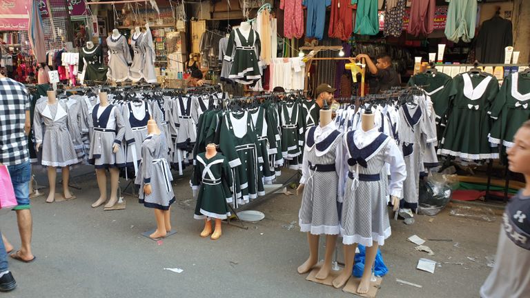 الركود يسيطر على سوق مستلزمات المدارس في قطاع غزة