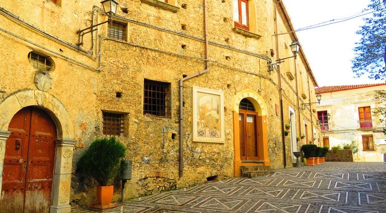 بونفيتشينو.. قرية الجبال الخضراء الإيطالية