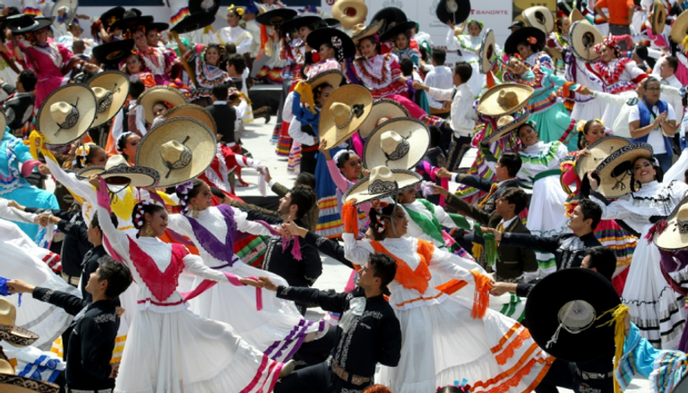 مسابقة الرقص الفلكلوري في جوادالاخارا
