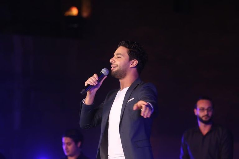 عرض فرقة "تشيان جو" الصينية