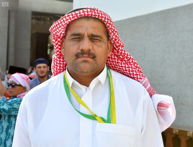 إقبال على الزي السعودي من زوار المدينة المنورة