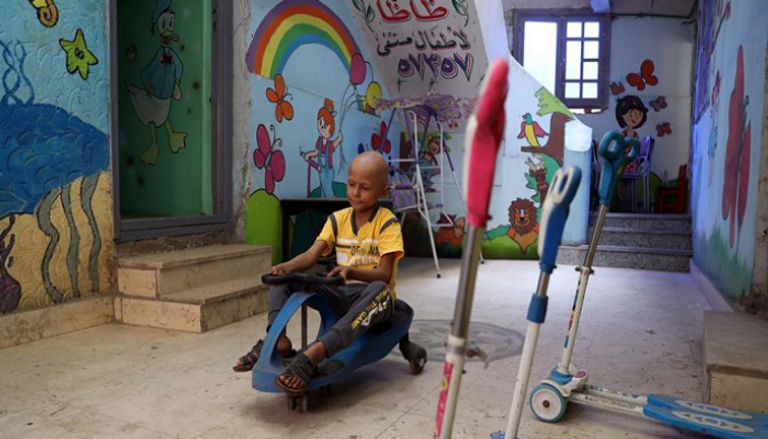 مصري يوفر سكنا مجانيا للأطفال المصابين بالسرطان