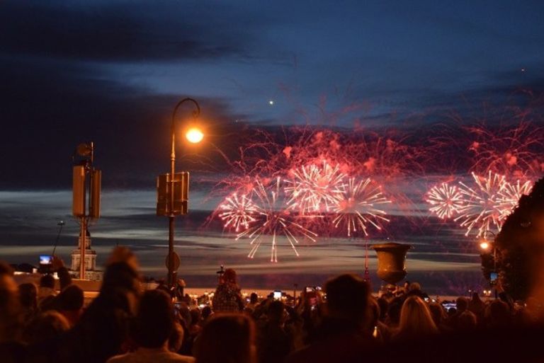 من عروض كأس العالم للألعاب النارية في روسيا