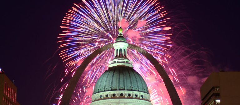 من عروض كأس العالم للألعاب النارية في روسيا