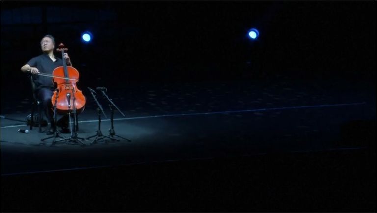 عازف التشيللو يو-يو ما يحيي حفلا في لبنان