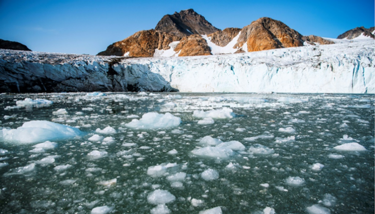 جرينلاند مغطاة بالجليد بنسبة 85%