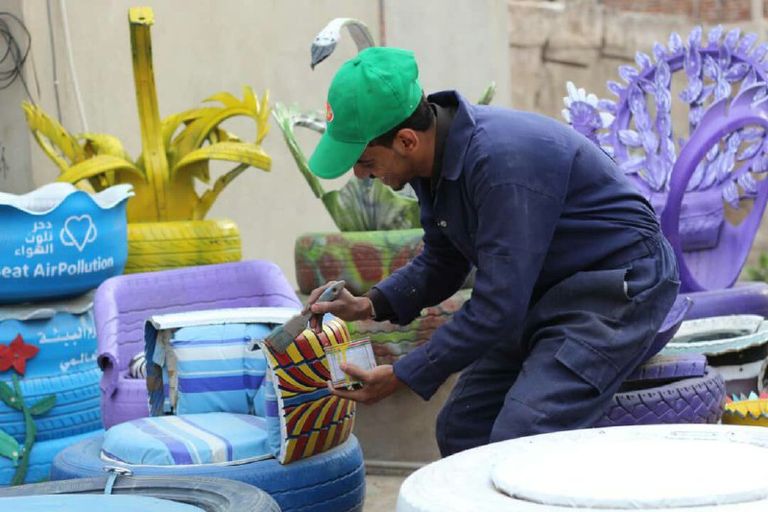 سفيان نعمان يمارس إبداعه