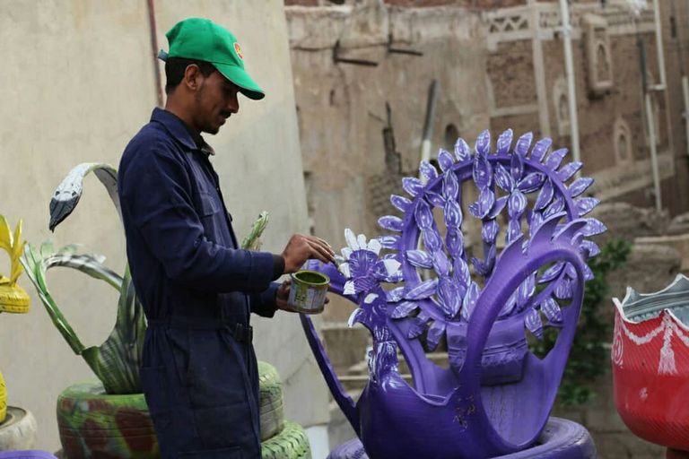 سفيان نعمان يمارس إبداعه