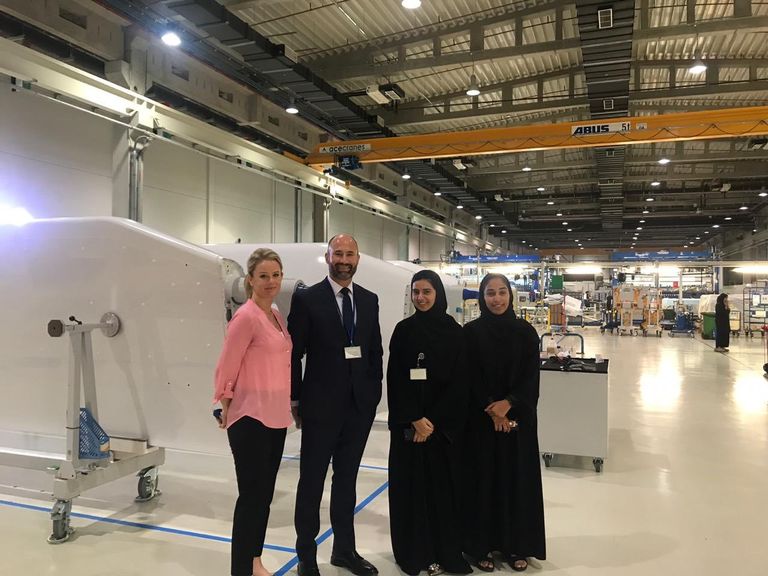 نساء إماراتيات في التصنيع