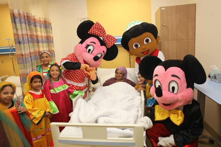 مبادرة "ارسم ضحكة" تنشر البهجة على وجوه مرضى السرطان