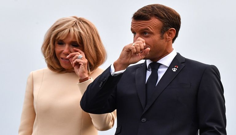 الرئيس الفرنسي إيمانويل ماكرون وزوجته بريجيت