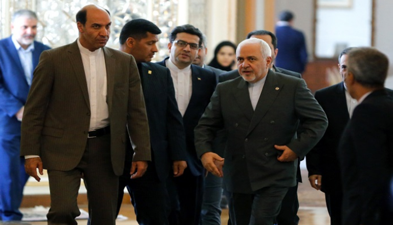 وزير الخارجية الإيراني جواد ظريف في إحدى الزيارات الخارجية - أ.ف.ب