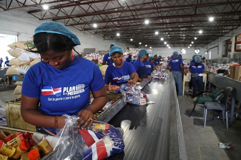 العاصفة مصحوبة برياح تبلغ سرعتها 100 ميل في الساعة