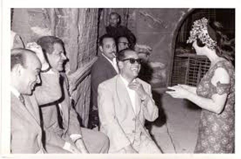 الأديب العالمي نجيب محفوظ