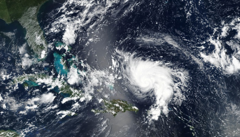 الإعصار دوريان يزداد قوة مع اقترابه من ولاية فلوريدا الأمريكية