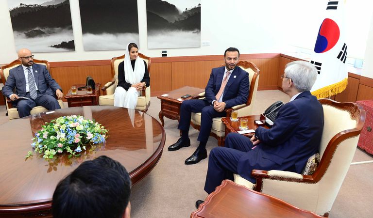 سفير الإمارات في كوريا الجنوبية يلتقي وزير البنية التحتية والنقل