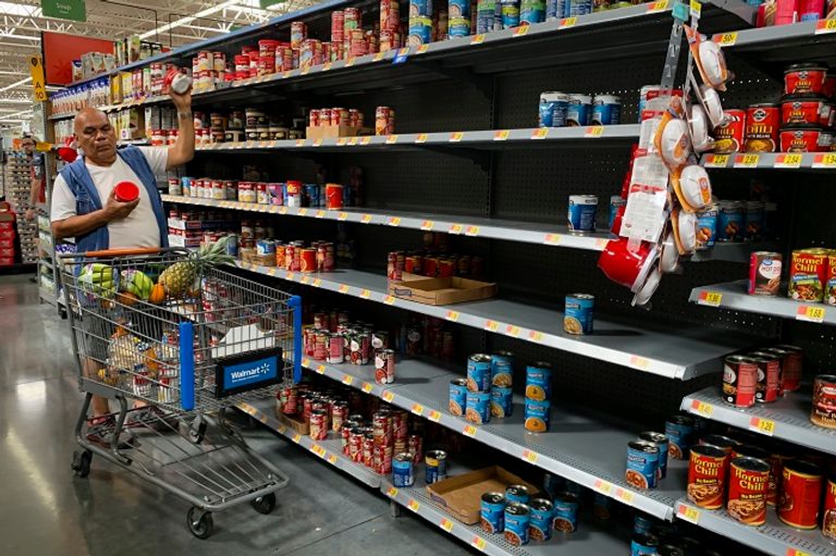 تم إعلان الطوارئ في فلوريدا تحسبا للإعصار