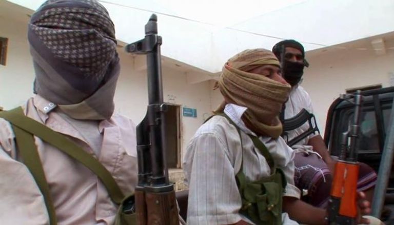 عناصر إرهابية تابعة لتنظيم القاعدة في اليمن