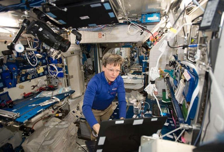 حماية العظام من آثار الجاذبية من بين التحديات التي تواجه رواد الفضاء