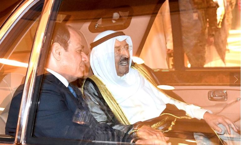 الأمير صباح الأحمد الجابر الصباح يرحب بالرئيس المصري